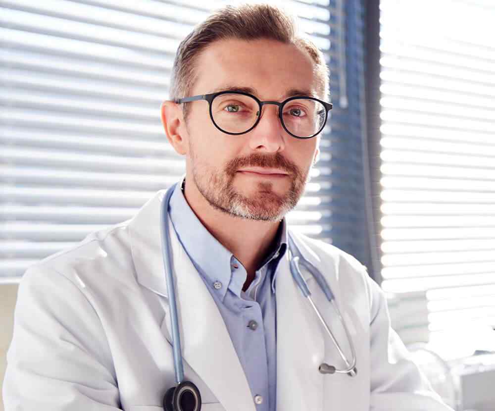 https://pieroperrone.com/wp-content/uploads/2021/09/team_05.jpg